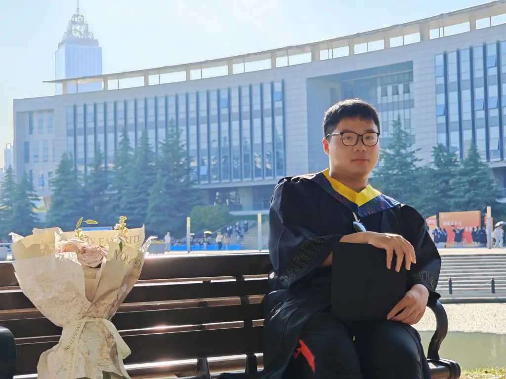 毕业照-八号楼西边